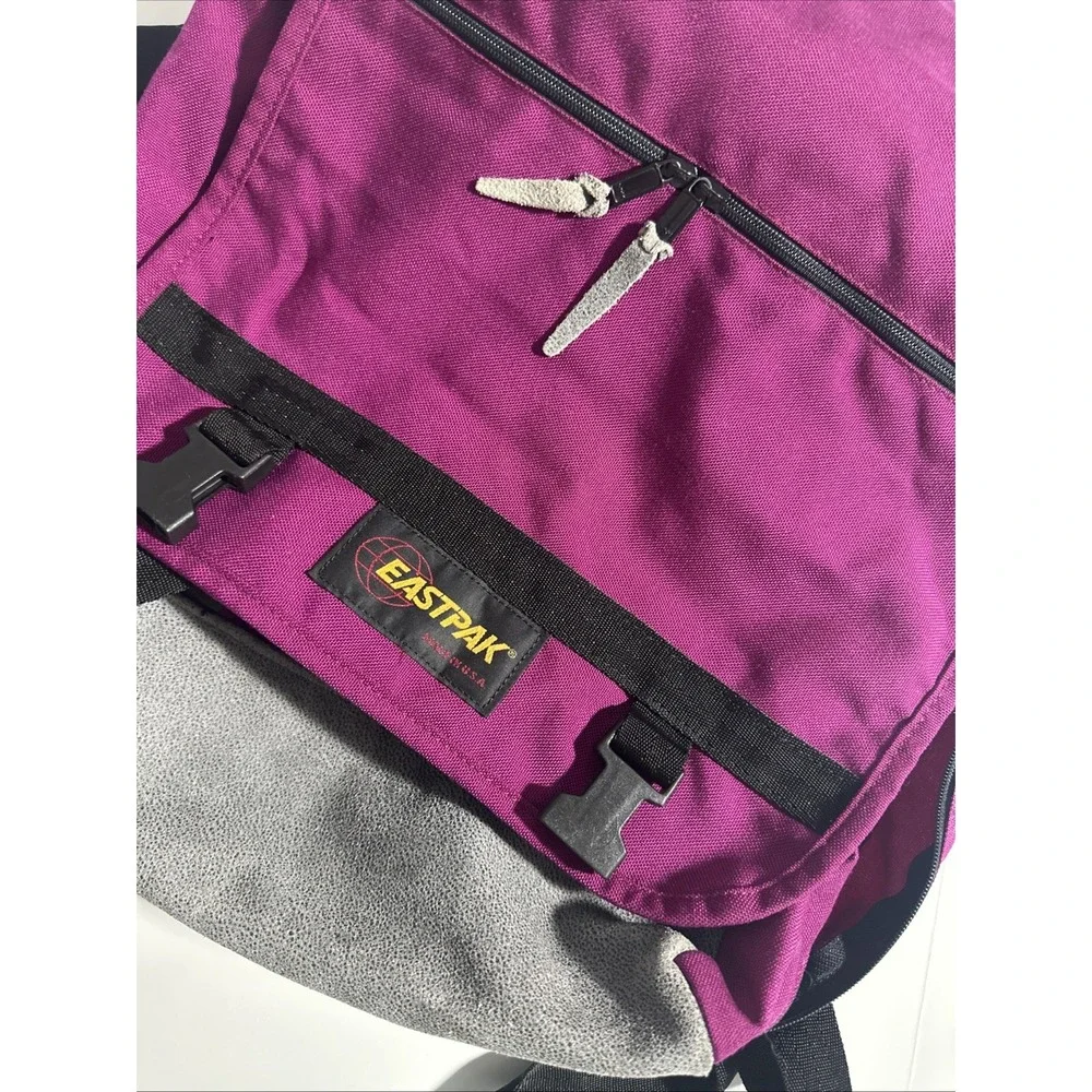 Vintage Eastpak Delegate Messenger Bag Suede/Leather Bottom USA Pink/purple